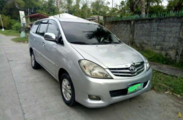 Toyota Innova G 2011 Automatic diesel top of d line