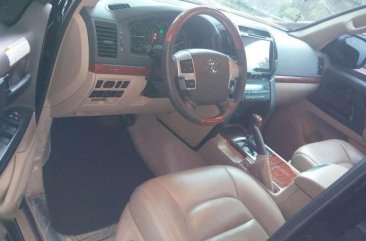 2016 Toyota Land Cruiser VX Limited Dubai Version V8