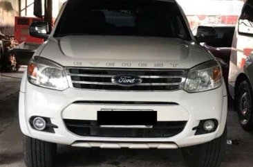 Rush sale! Ford Everest 2015