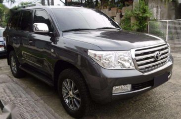 2011 TOYOTA Land Cruiser 200 FOR SALE