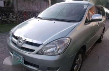 SELLING TOYOTA Innova G 2006 model