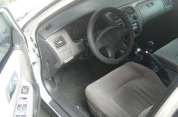 Honda Accord 1999 vti manual transmission