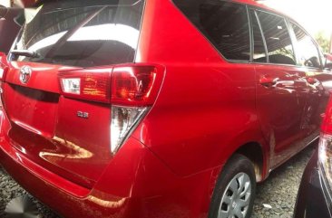 SELLING TOYOTA Innova 2.8 E 2017 Manual Red