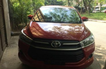 SELLING TOYOTA Innova 2.8 E 2017 Manual Red