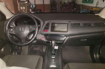 Honda HRV 2015 Ruse Black Metallic E variant