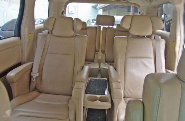 2011 Toyota Alphard 35 V6 AT VERY LOW MILEAGE