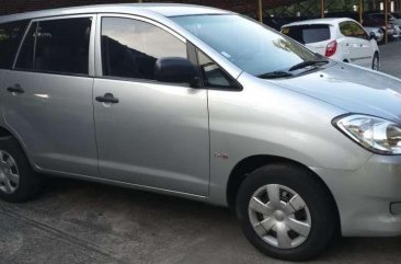 Toyota Innova J 2011 FOR SALE