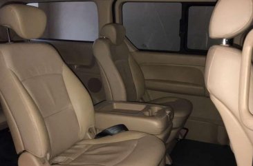 Hyundai Grand Starex GOLD 2011 FOR SALE