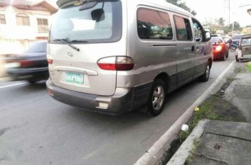 SELLING HYUNDAI Starex 2004