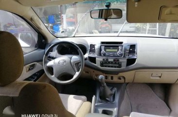 SELLING Toyota Fortuner G manual diesel