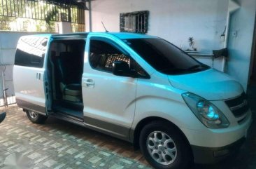 Hyundai Grand Starex Gold 2011 FOR SALE