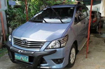 Toyota Innova 2012 E 2.0 vvti Manual trans 5 speed