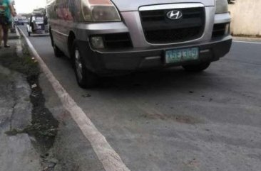 SELLING HYUNDAI Starex 2004