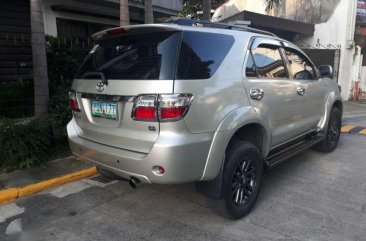 2011 TOYOTA Fortuner G AT Diesel first owned