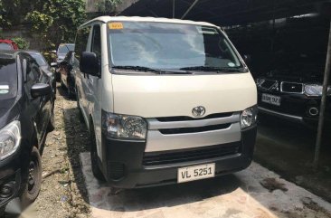 2017 TOYOTA HIACE 30 Manual diesel LOWEST PRICE 2 VANS