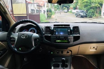 Almost brand new Toyota Fortuner Gasoline 2013