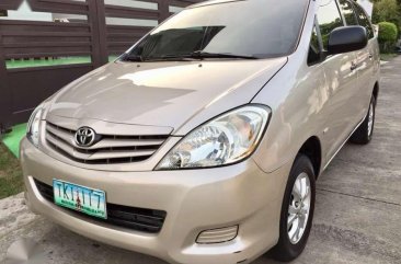 2011 Toyota Innova E. GAS Manual Airbag