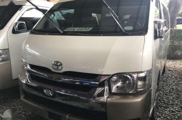 2015 Toyota Hiace GL Grandia 2.5L Manual Pearl White (Two Tone)