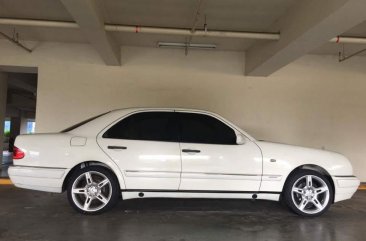 Mercedes-Benz E420 2000 Automatic Gasoline P500,000