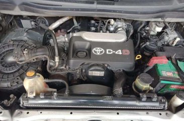 Toyota Innova G 2011 automatic diesel for sale 