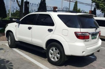 2011 Toyota Fortuner G FOR SALE! Diesel Engine