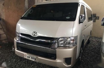 TOYOTA Hiace 3.0 GL Grandia 2018 Manual White