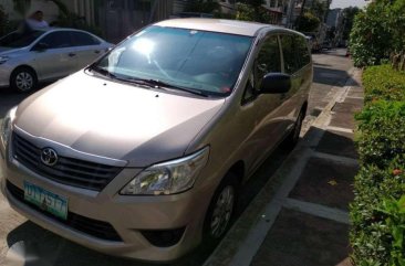 2012 TOYOTA Innova e manual 2013 series fresh