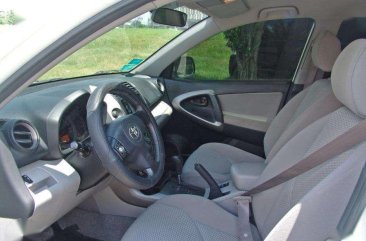 2006 TOYOTA RAV4 2.4 AT RUSH SALE! Automatic Transmission