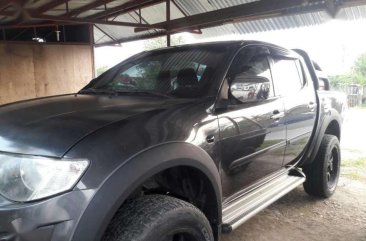 Mitsubishi Strada gls V 4x4 manual 2012 for sale 