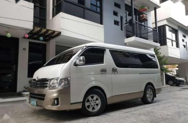 2014 Toyota Hiace super grandia AT 
