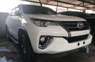 2018 Toyota Fortuner 2400G 4x2 Manual Diesel Freedom White