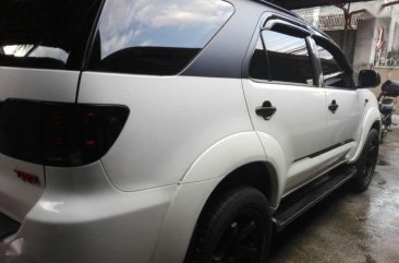 2007 Toyota Fortuner g at gas FOR SALE
