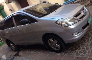 Toyota Innova E 2008 FOR SALE