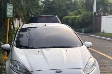 URGENT: Ford Fiesta S 2014 Top of the Line