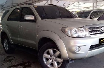 2010 Toyota Fortuner 4X2 2.5 G Diesel Automatic