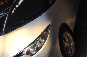 2009 TOYOTA Previa automatic pearl white