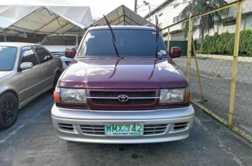 SELLING TOYOTA Revo 2000 model sr