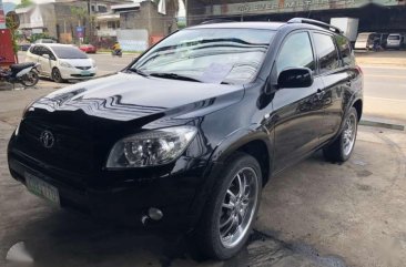 For Sale: Toyota Rav4 2007 Model 4WD top of the line