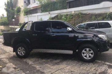 2011 TOYOTA HILUX G 3.0 AT 4x4 FOR SALE