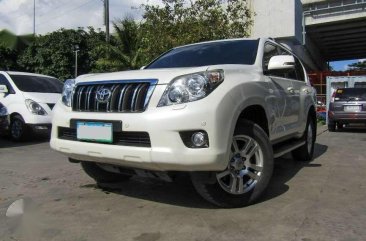 Almost Brand New 2013 Toyota Landcruiser Prado AT 30k odo Explorer