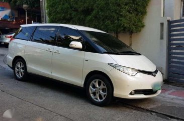 2009 Toyota Previa pearl white automatic