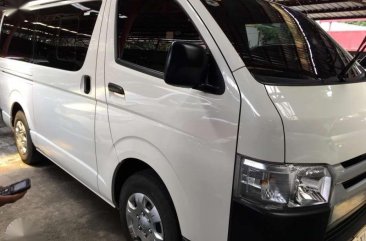 2018  TOYOTA Hiace 3.0 Commuter Manual White