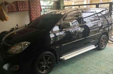 SELLING TOYOTA Innova g 2010 model