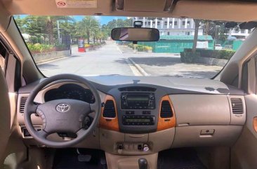 Toyota Innova 2011 V variant TOP OF THE LINE