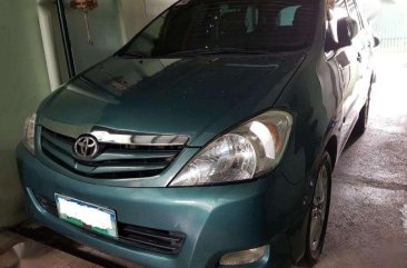 Toyota Innova G 2010 MT FOR SALE