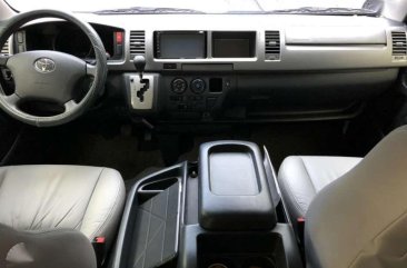 2013 Toyota HiAce Super Grandia Automatic Diesel