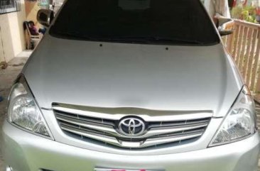 Toyota Innova V 2009 FOR SALE