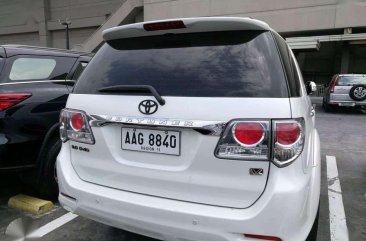 Selling 2014 Toyota Fortuner V 4x4