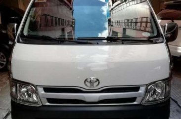 2014 Toyota Hiace Commuter Van FOR SALE