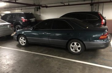 Almost brand new Lexus Es Gasoline 1997